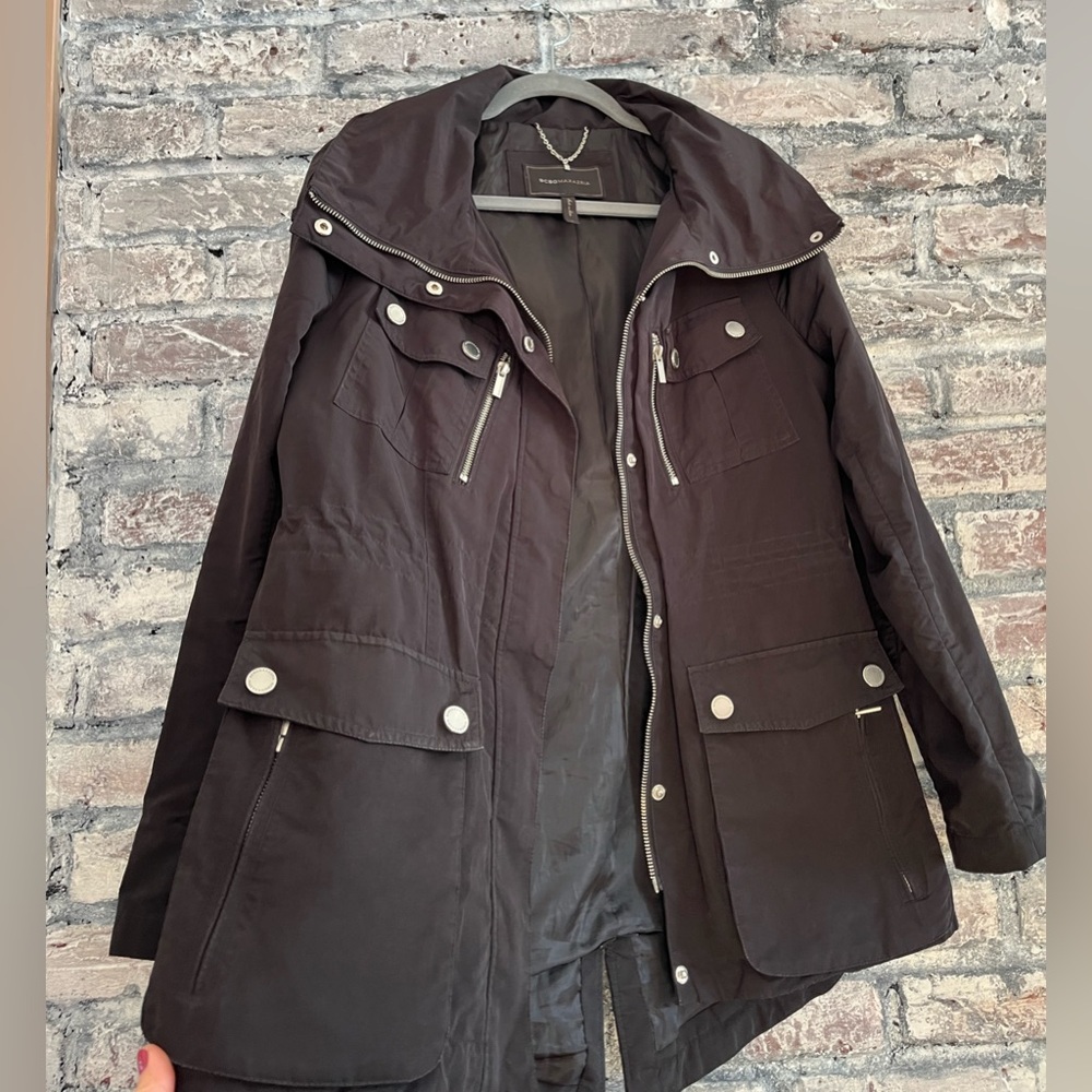 BCBGMaxAzria Black All Weather Utility PackableJacket in excellent new condition - Picture 7 of 16